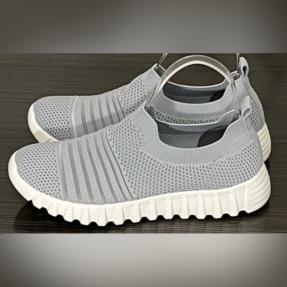 Bernie Mev Gray Wylie Sock Knit Chunky Memory Foam Slip On Sneakers Size 8